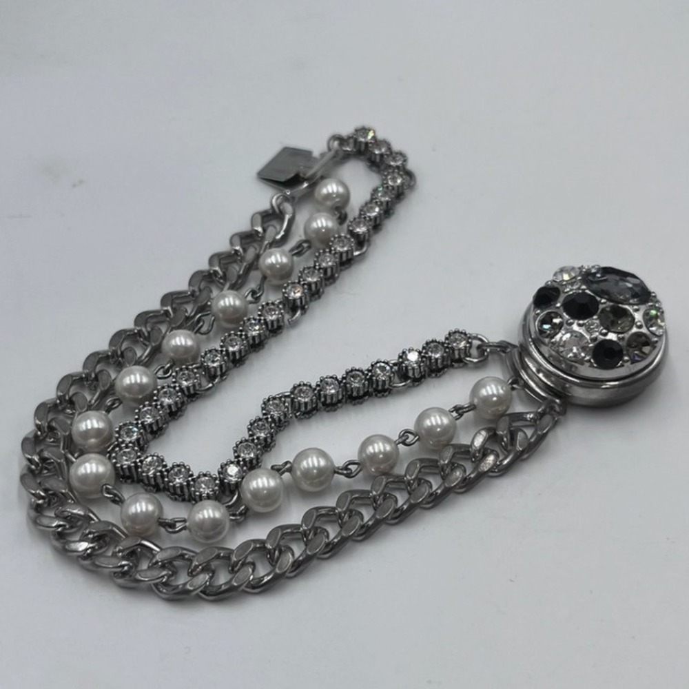 Triple strand Ginger Snaps Bracelet Chain Pearl Black Rhinestone Change Snap 
7"